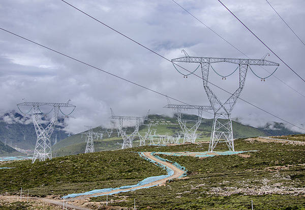 皇冠会员如何申请_美媒：中国有42条特高压输电线路皇冠会员如何申请，每一条的输电能力都远超美国