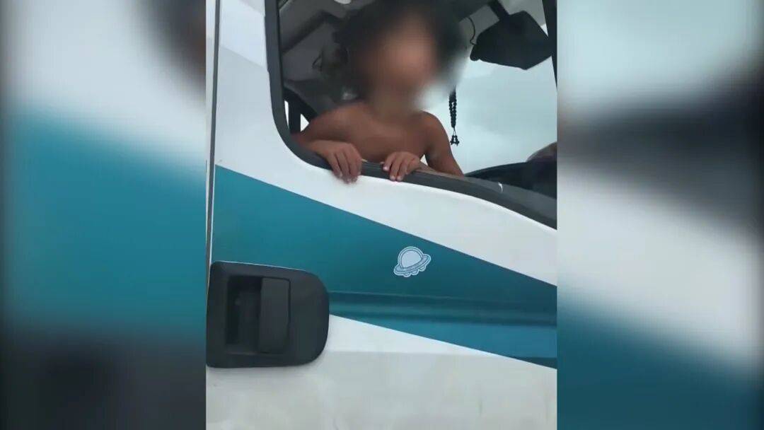 皇冠信用网代理注册_村民：“野人小孩”父亲上山“灵修”后就不正常皇冠信用网代理注册了