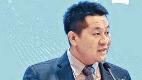 皇冠信用網平台出租_跨境网赌头目佘智江（湖南出生皇冠信用網平台出租，后获柬埔寨国籍），被引渡回中国