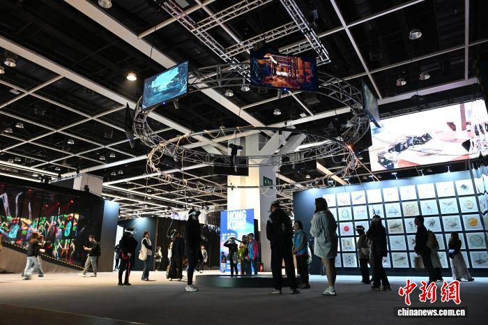 皇冠手机管理端登录_首届香港国际AI艺术节“遇见未来”