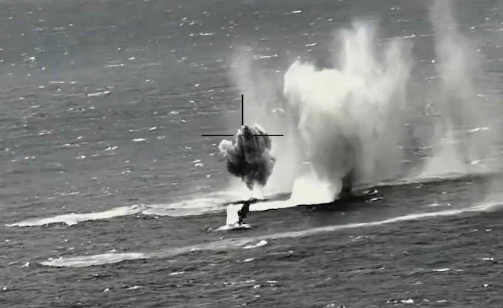 皇冠信用网代理
_两岸统一利器!炸入台岛24海里皇冠信用网代理
,解放军倾泻火力,台军只剩1分钟