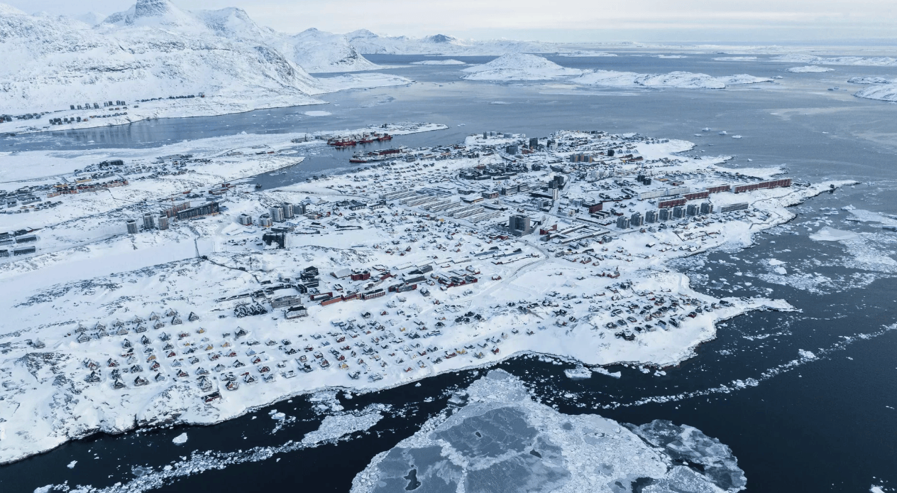 皇冠足球平台_梅德韦杰夫调侃：美国再不抓紧皇冠足球平台，格陵兰就要入俄了 捍卫格陵兰，欧盟北约还能做些啥?